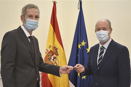 El ministro Juan Carlos Campo y magistrado de Eurojust José de la Mata