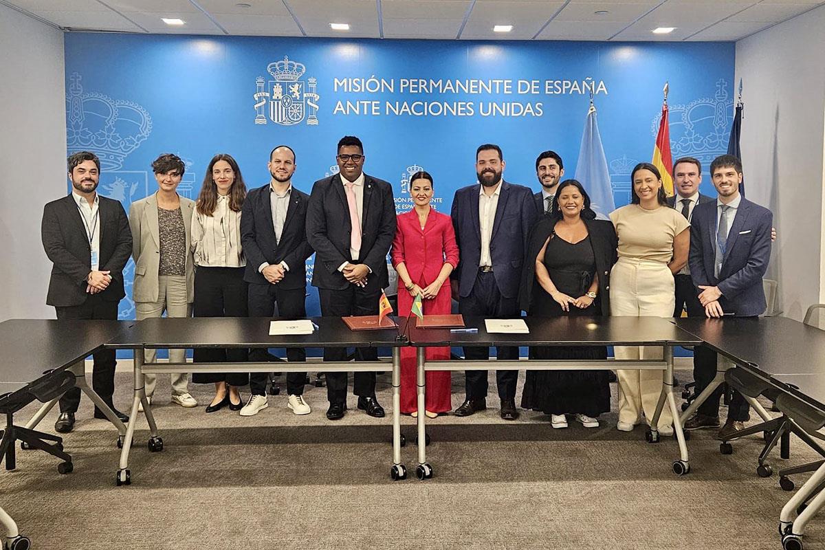 21/09/2024. Spain and Brazil sign a Joint Declaration on Youth Rights. Family photo of the signing ceremony of the Joint Declaration on Yout...