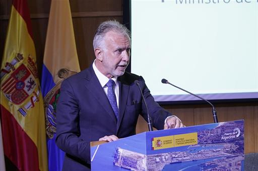 El ministro de Política Territorial y Memoria Democrática, Ángel Víctor Torres, durante la clausura de las jornadas