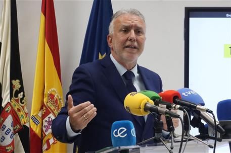 El ministro de Política Territorial y Memoria Democrática, Ángel Víctor Torres