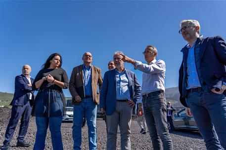 El ministro de Política Territorial y Memoria Democrática, Ángel Víctor Torres durante una visita a La Palma