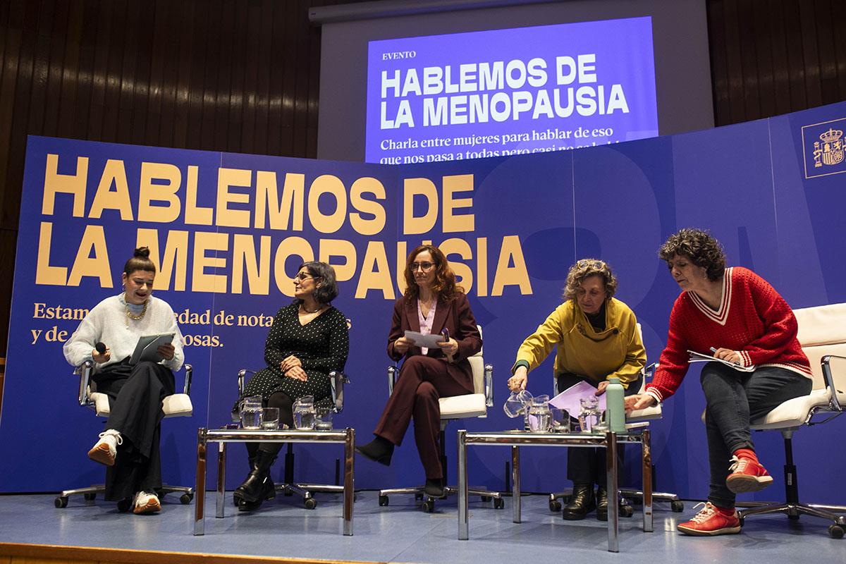 La ministra de Sanidad, Mónica García, durante el evento “Hablemos de la Menopausia”