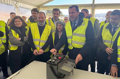 El ministro de Transportes y Movilidad Sostenible, Óscar Puente, en las obras del túnel ferroviario