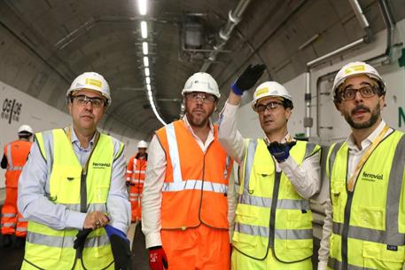 16/01/2025. Óscar Puente visita la obra del nuevo túnel del Támesis. El ministro de Transportes y Movilidad Sostenible, Óscar Puente, visita...